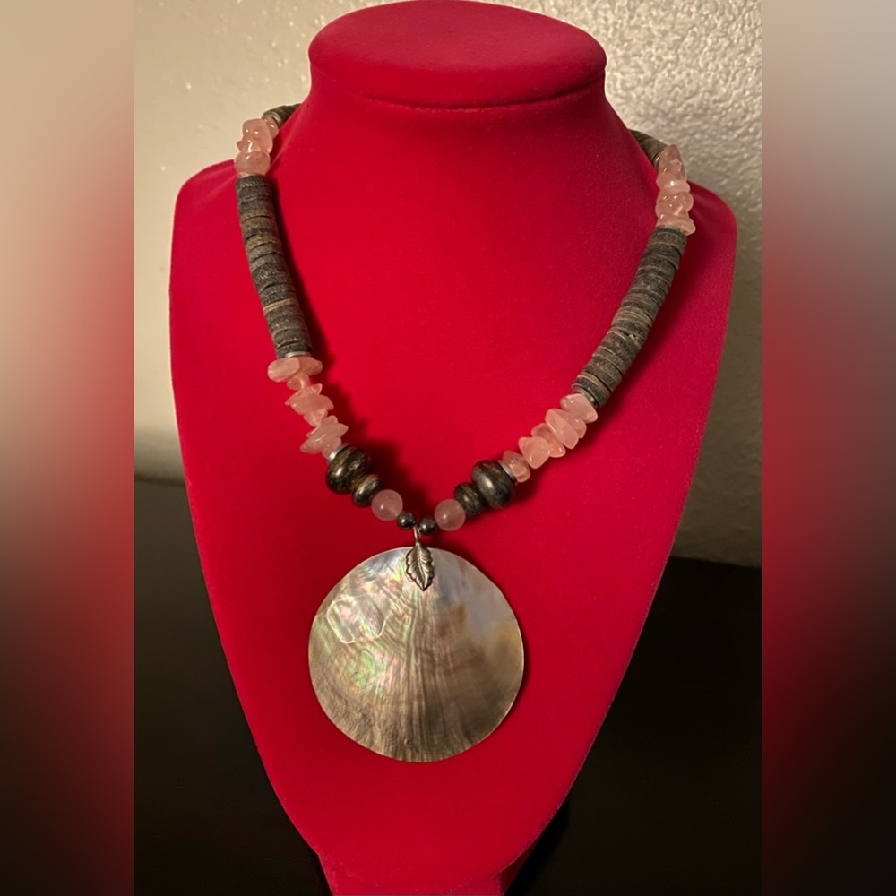 Liberty House Maui Rose Quartz Mother of Pearl Pendant Necklace Tropics Hawaiian - Picture 4 of 4